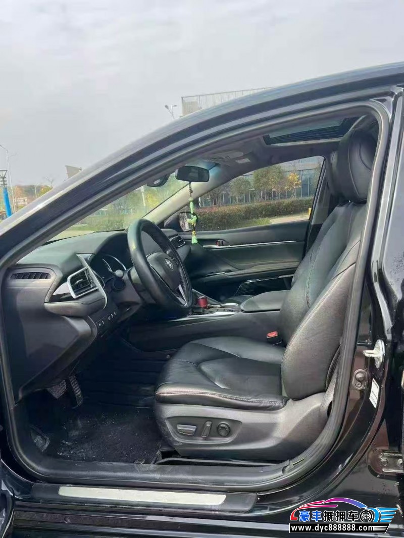 21年丰田凯美瑞轿车抵押车出售