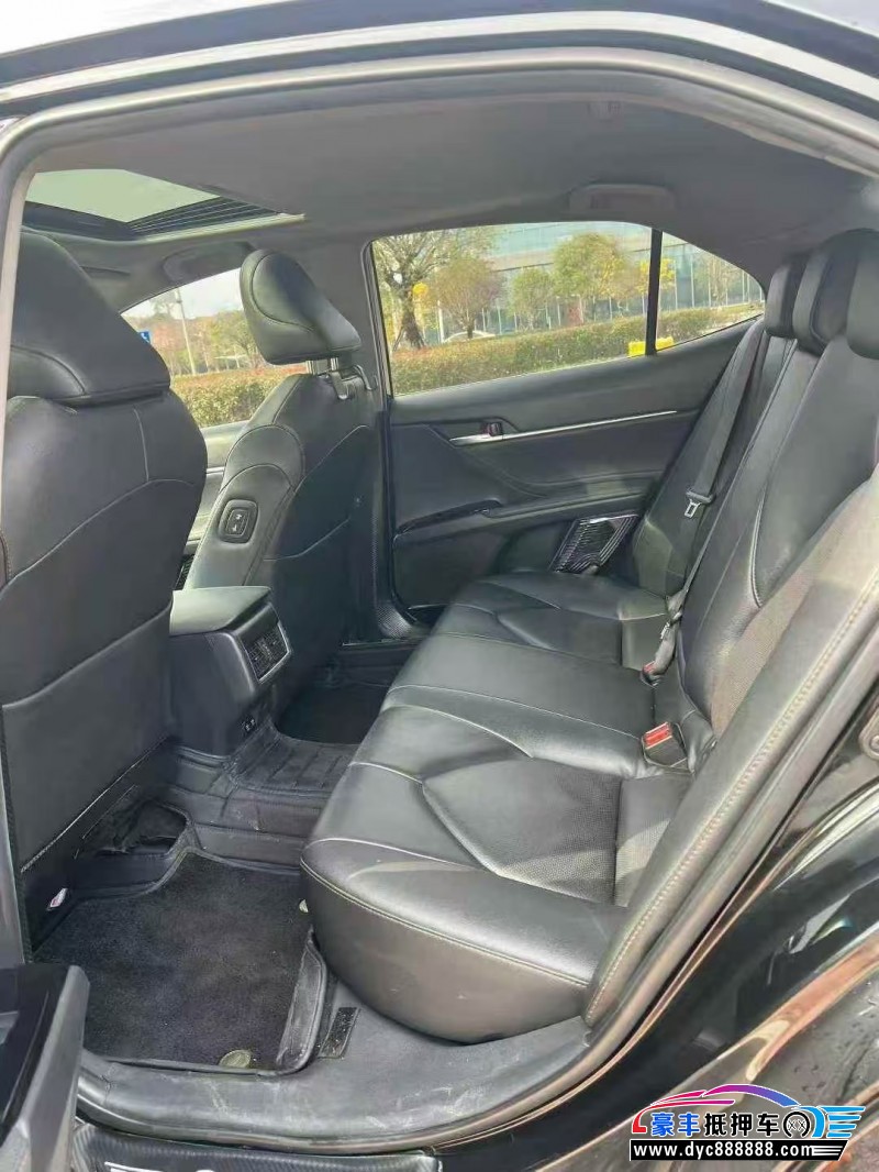 21年丰田凯美瑞轿车抵押车出售