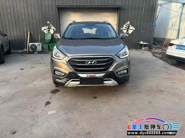 抵押车出售15年现代ix35SUV
