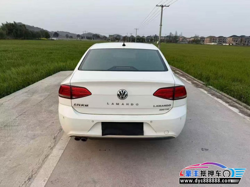 18年大众凌渡轿车抵押车出售