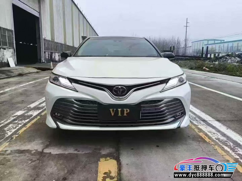 抵押车出售20年丰田凯美瑞轿车