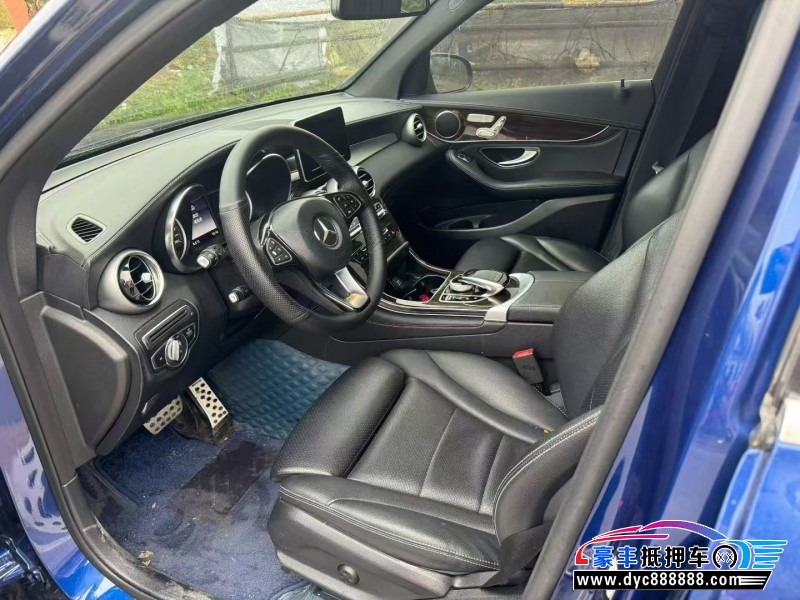 18年奔驰GLCSUV抵押车出售