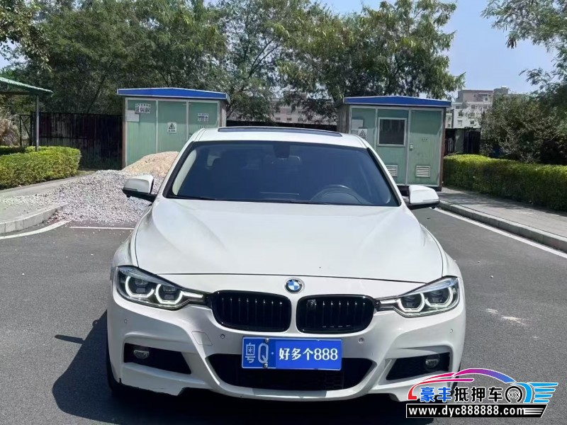 抵押车出售19年宝马3系轿车