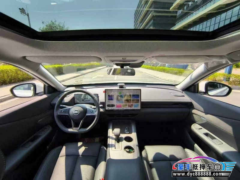 26年日产天籁轿车抵押车出售