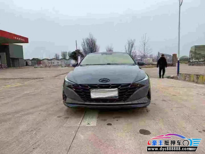 抵押车出售21年现代伊兰特轿车