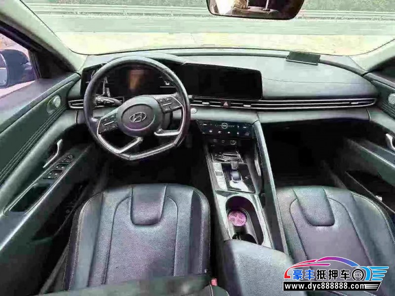 21年现代伊兰特轿车抵押车出售