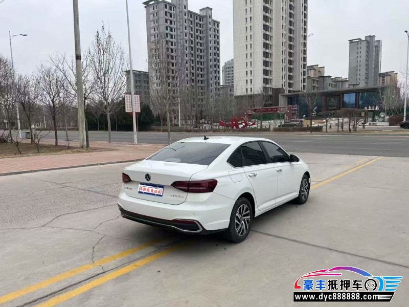 25年大众朗逸轿车抵押车出售