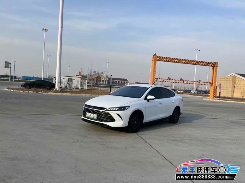 25年比亚迪秦轿车抵押车出售