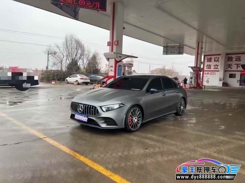 22年奔驰A级轿车抵押车出售