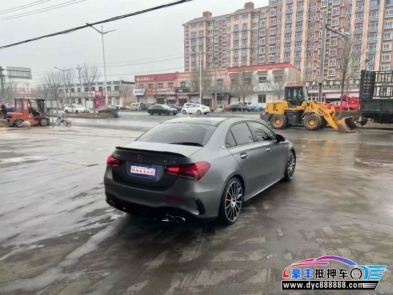 22年奔驰A级轿车抵押车出售