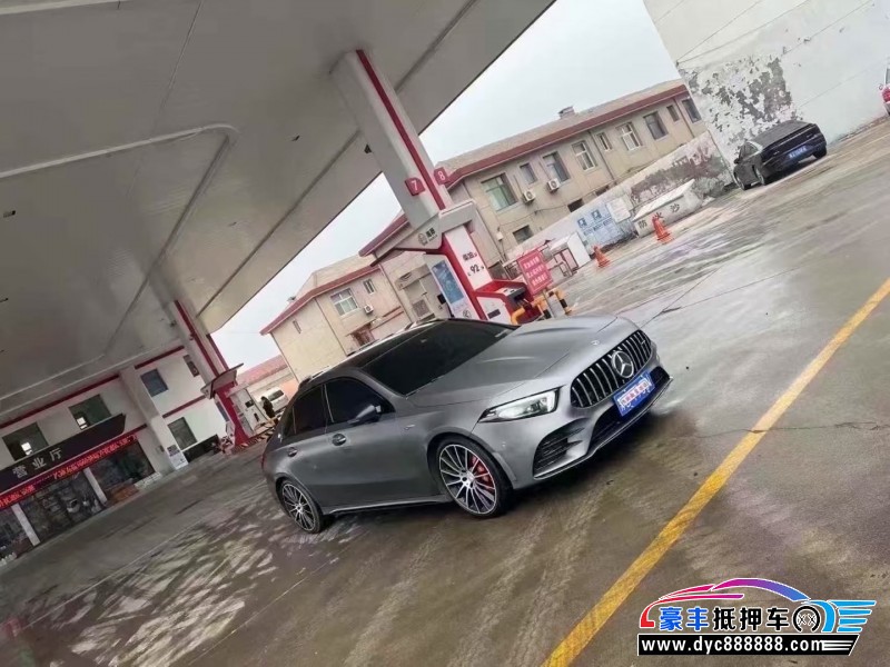 22年奔驰A级轿车抵押车出售