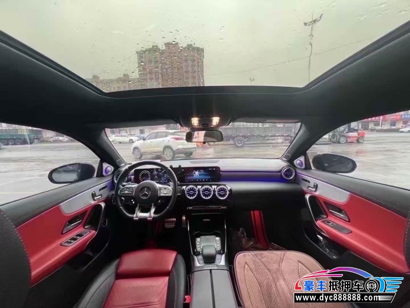 22年奔驰A级轿车抵押车出售