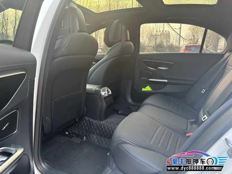 24年奔驰C轿车抵押车出售