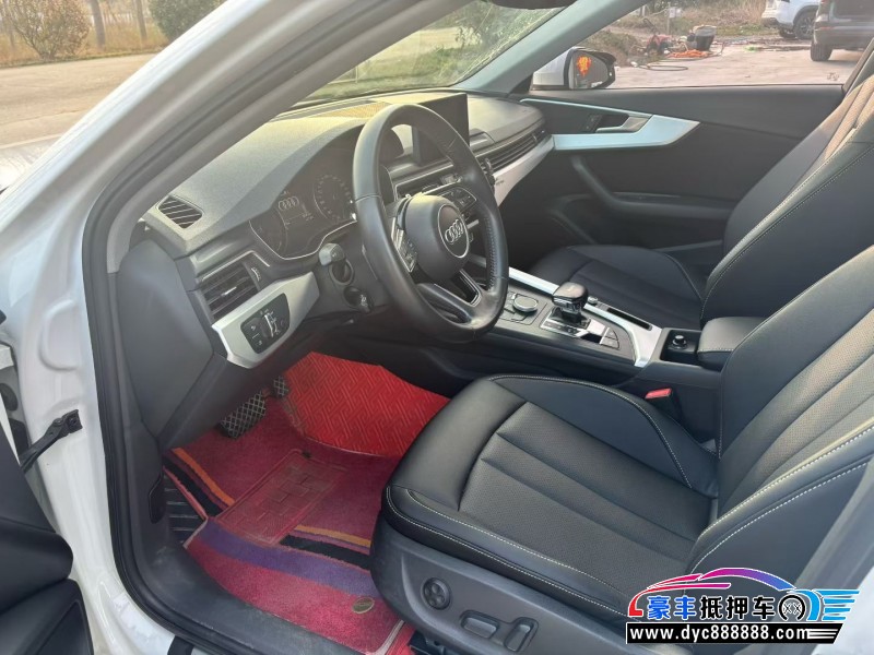 18年奥迪A4L轿车抵押车出售