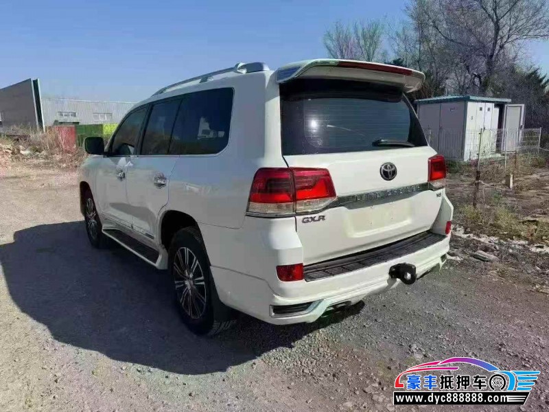 15年丰田兰德酷路泽（陆巡）轿车抵押车出售