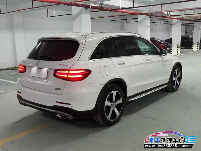 17年奔驰GLC轿车抵押车出售
