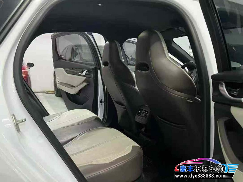 24年比亚迪秦轿车抵押车出售