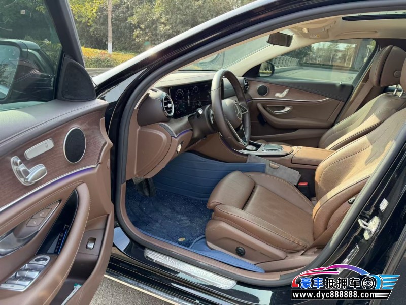 22年奔驰E轿车抵押车出售