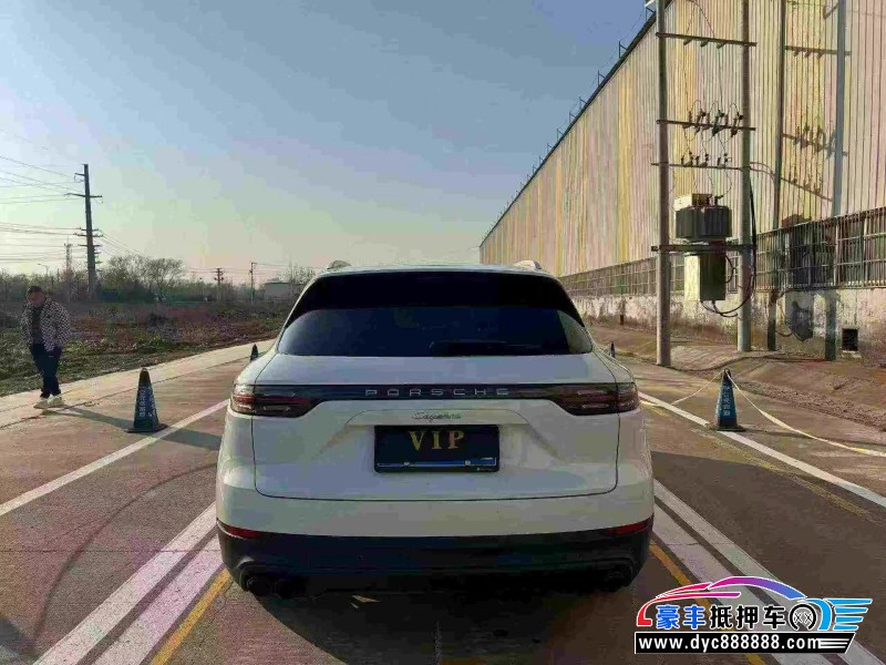 21年保时捷卡宴轿车抵押车出售