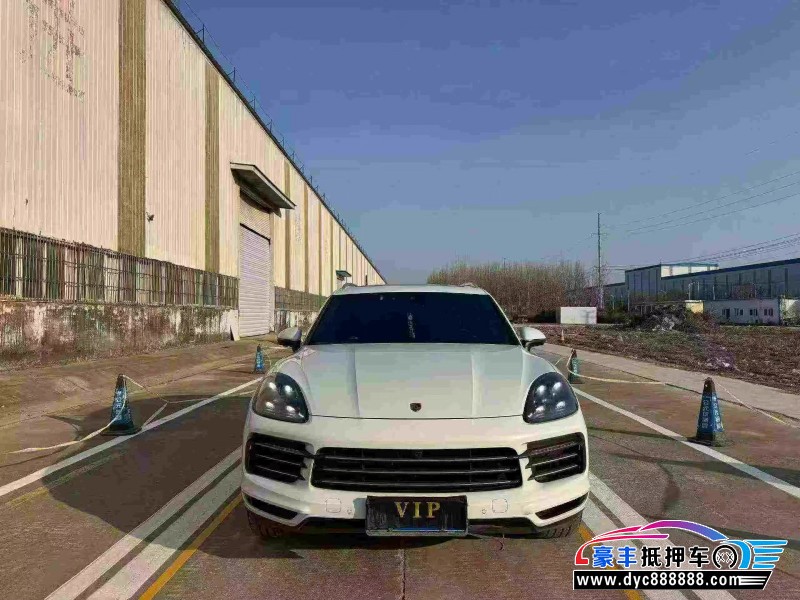 抵押车出售21年保时捷卡宴轿车