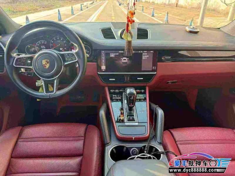 21年保时捷卡宴轿车抵押车出售