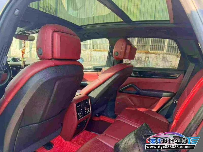 21年保时捷卡宴轿车抵押车出售