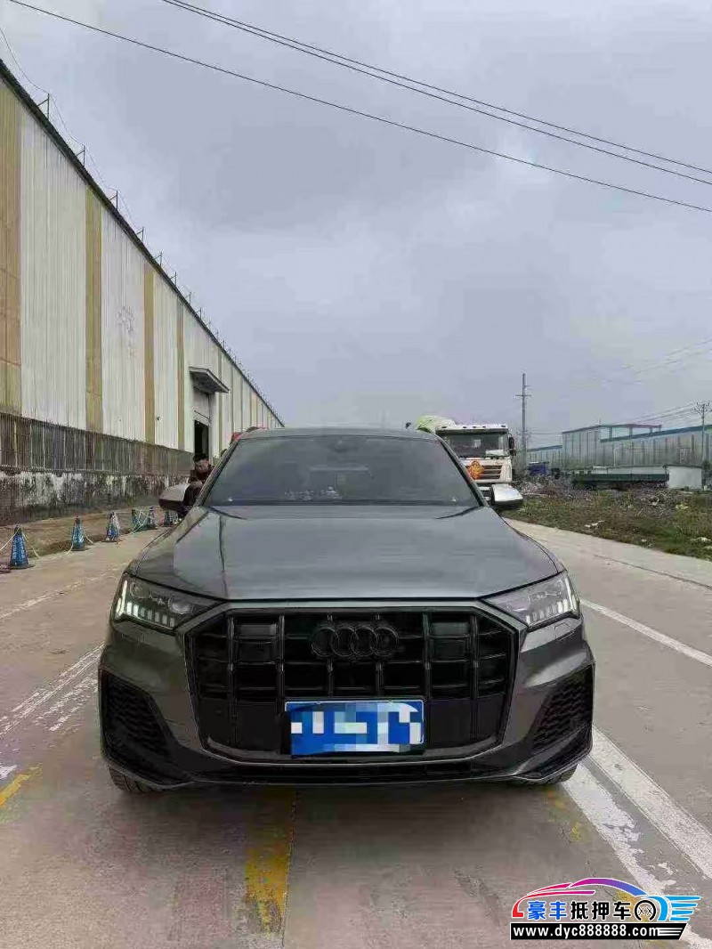 22年奥迪Q7轿车抵押车出售