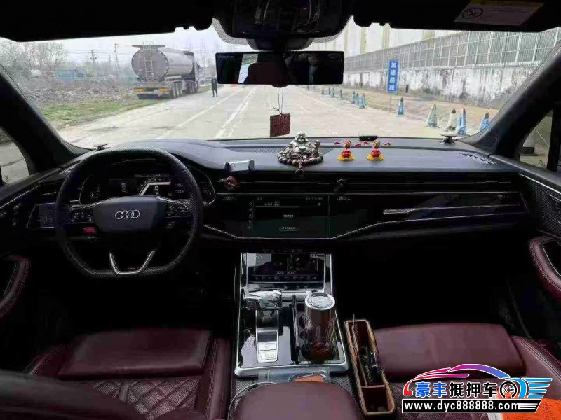 22年奥迪Q7轿车抵押车出售