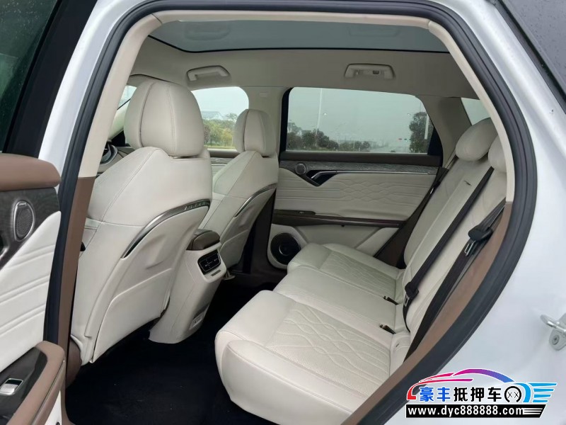 21年岚图FREE轿车抵押车出售