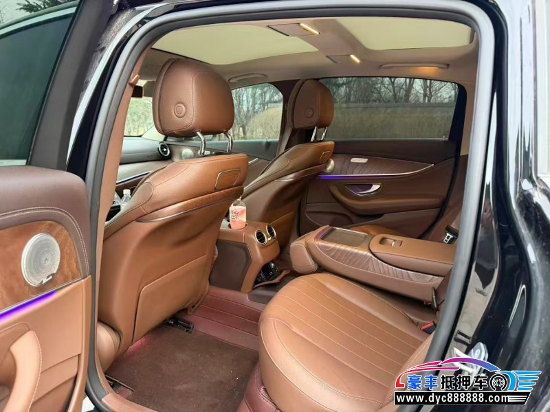 18年奔驰E轿车抵押车出售