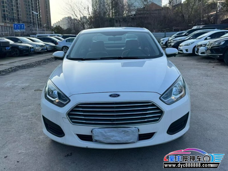 抵押车出售18年福特福睿斯轿车