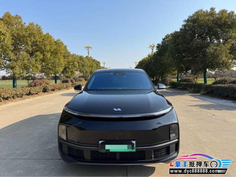 23年理想L8轿车抵押车出售