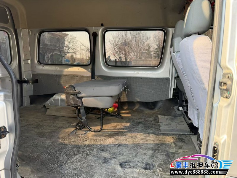 21年福田图雅诺轿车抵押车出售