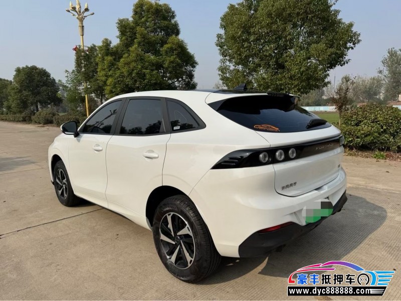 24年东风雷霆轿车抵押车出售