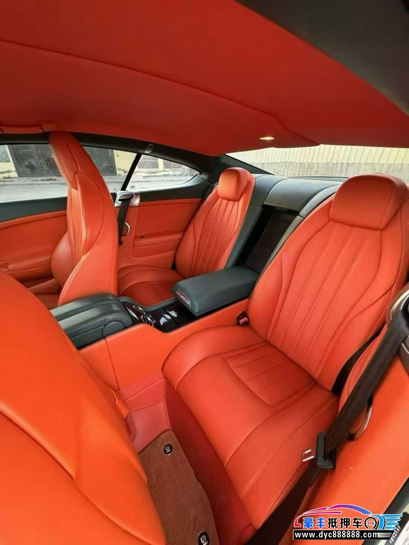 13年宾利欧陆轿车抵押车出售