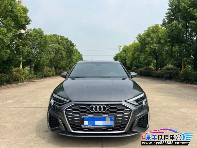 抵押车出售23年奥迪A3轿车