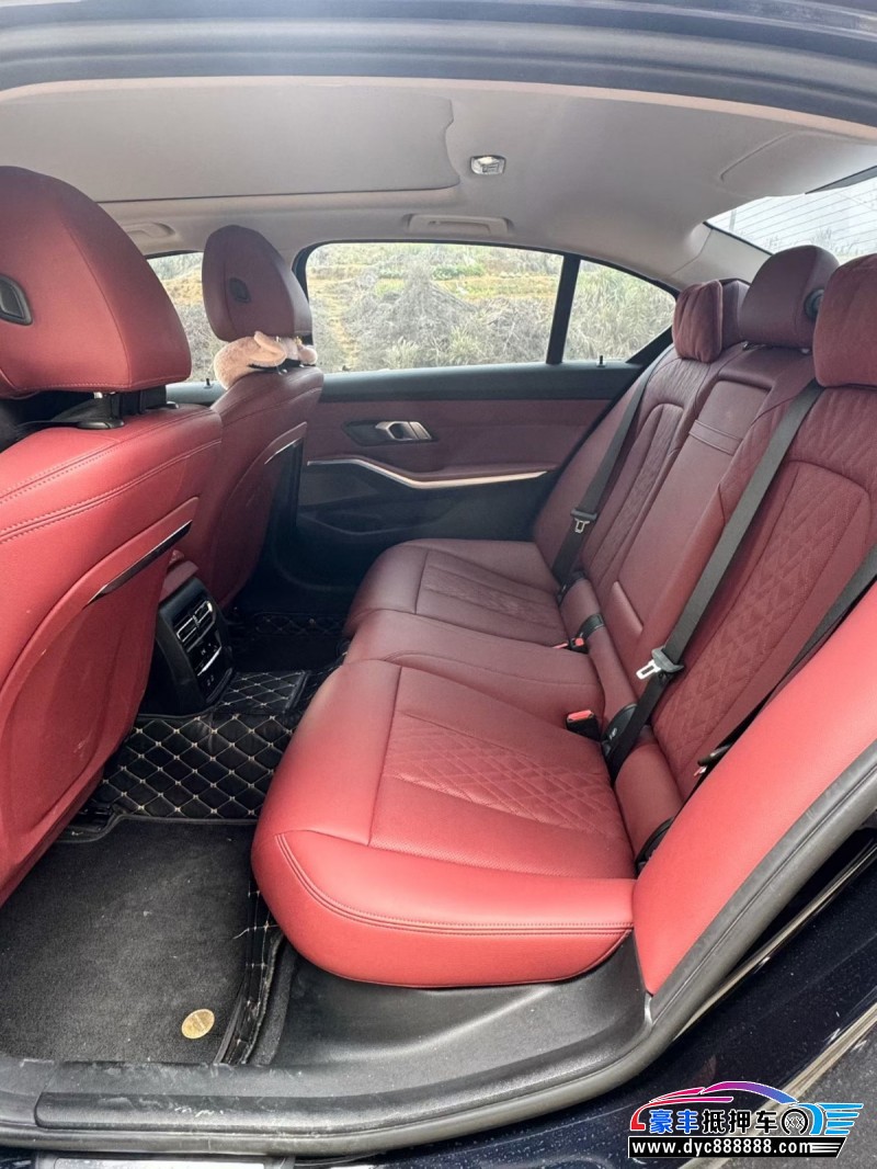 23年宝马3系轿车抵押车出售