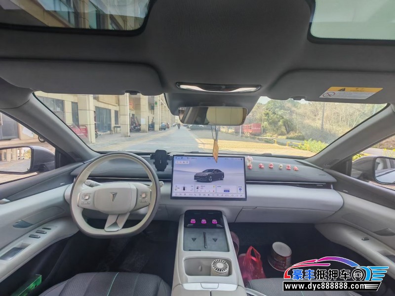 25年长安深蓝L07轿车抵押车出售