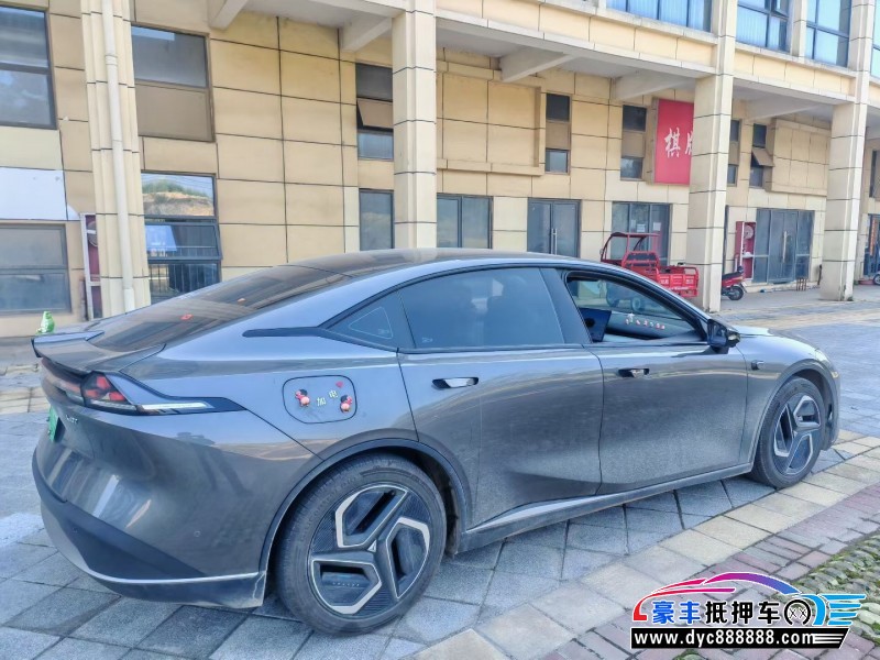 25年长安深蓝L07轿车抵押车出售