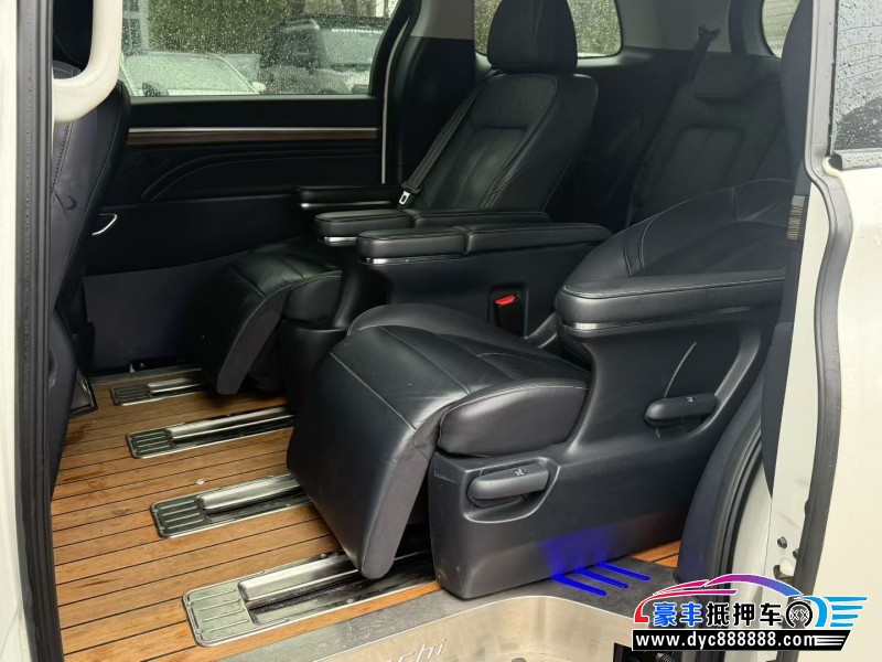 22年传祺M8轿车抵押车出售