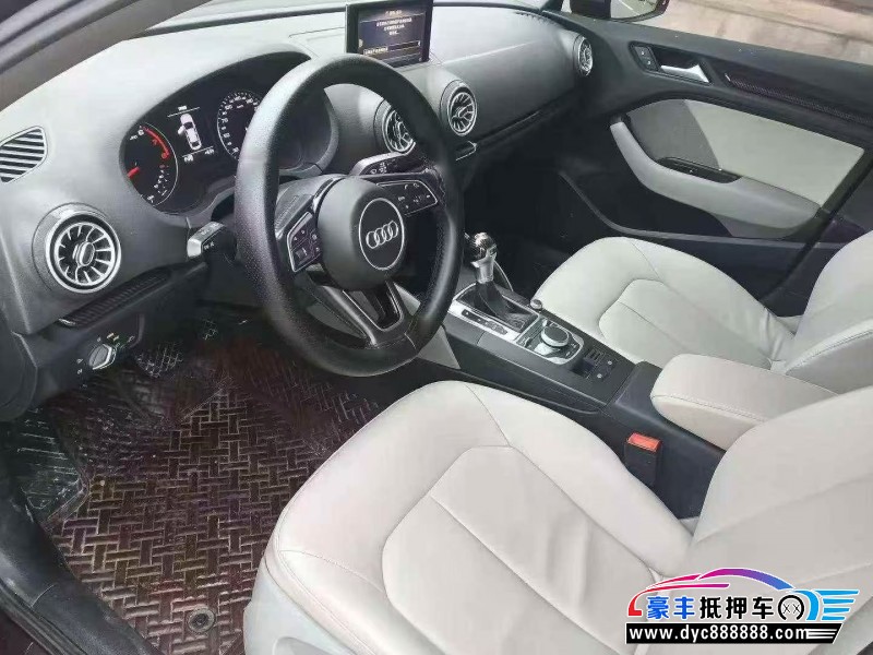 19年奥迪A3轿车抵押车出售