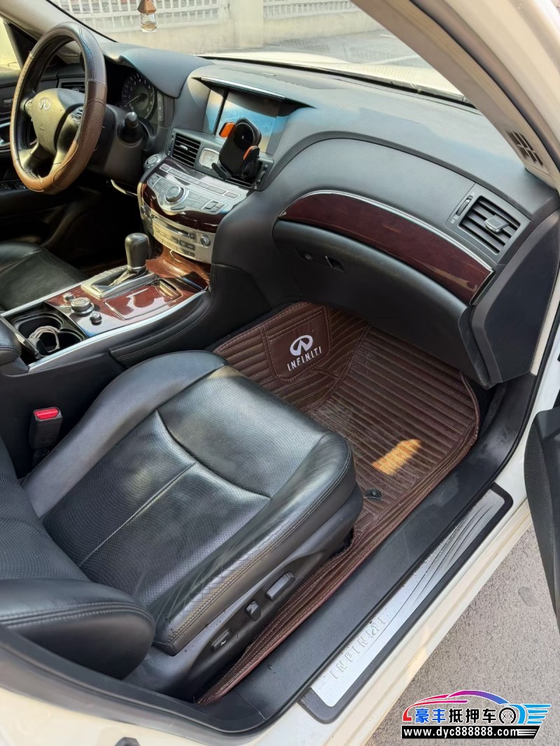 14年英菲尼迪Q70轿车抵押车出售