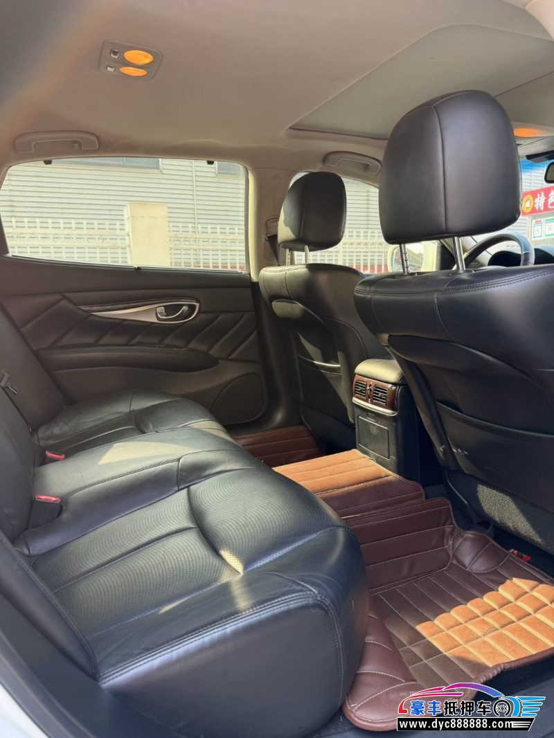 14年英菲尼迪Q70轿车抵押车出售