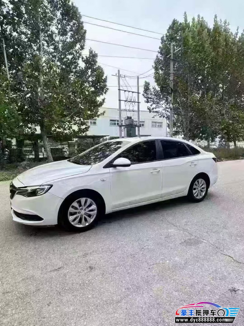 25年比亚迪秦轿车抵押车出售