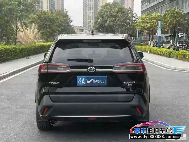 21年丰田威兰达轿车抵押车出售