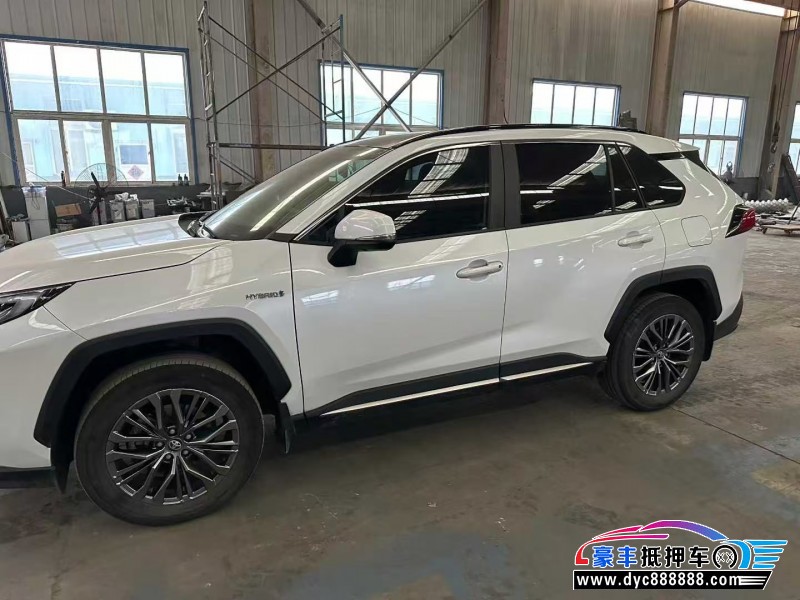 24年丰田威兰达轿车抵押车出售