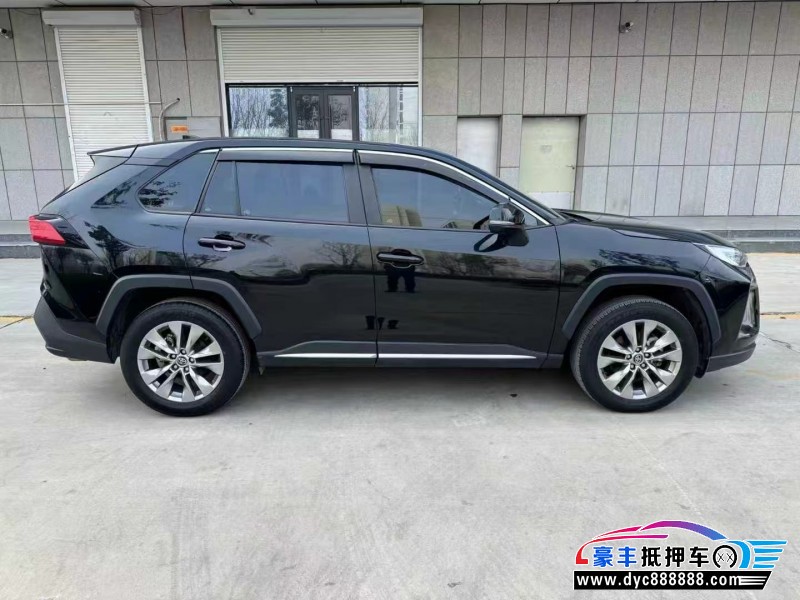 24年丰田威兰达轿车抵押车出售