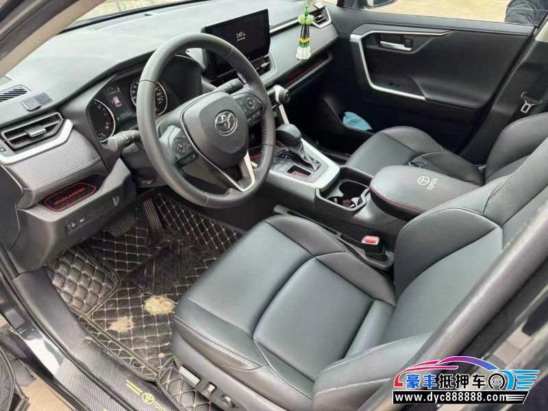 24年丰田威兰达轿车抵押车出售