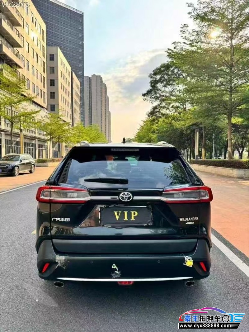 21年丰田威兰达轿车抵押车出售