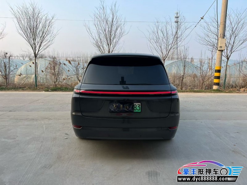 23年理想L9轿车抵押车出售